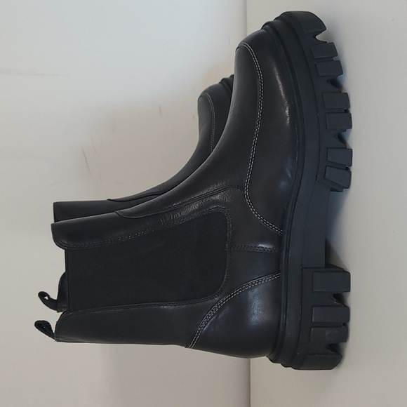 Marc Fisher Shoes - Marc Fisher Chunky Shelby Boot